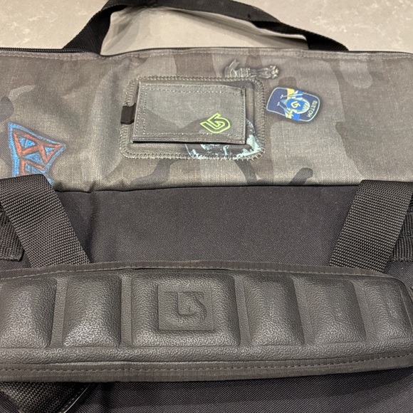 Burton Gray Camouflage Snowboard Duffel Bag - Picture 5 of 6